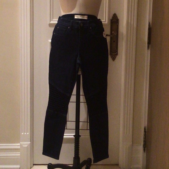 Gap ‘true skinny’ blue jeans - Picture 1 of 3